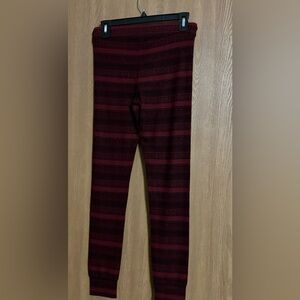 Express Warm Leggings small Maroon color